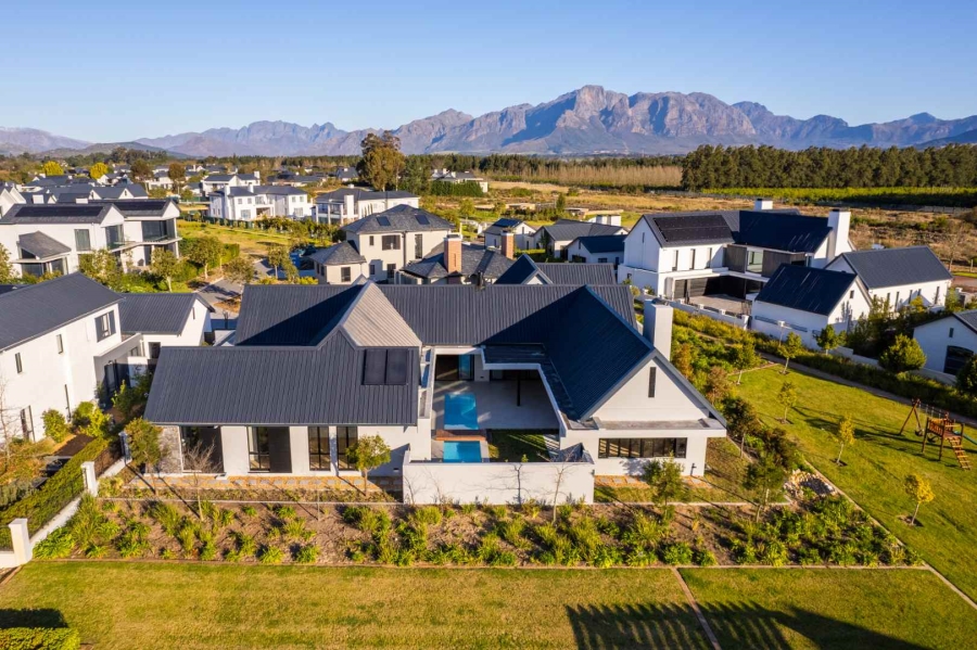 4 Bedroom Property for Sale in Val De Vie Estate Western Cape